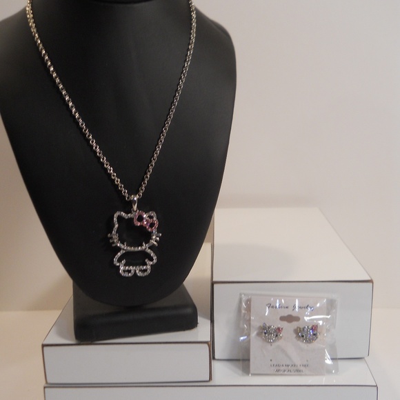 Hello Kitty Other - Hello Kitty 3pc set w/necklace & pierced earrings